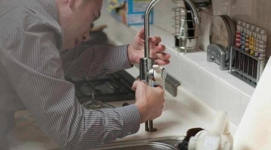 Expert burst pipe repair services in Paw Paw, MI